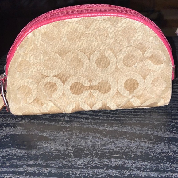 Small coach make up bag - Picture 3 of 8